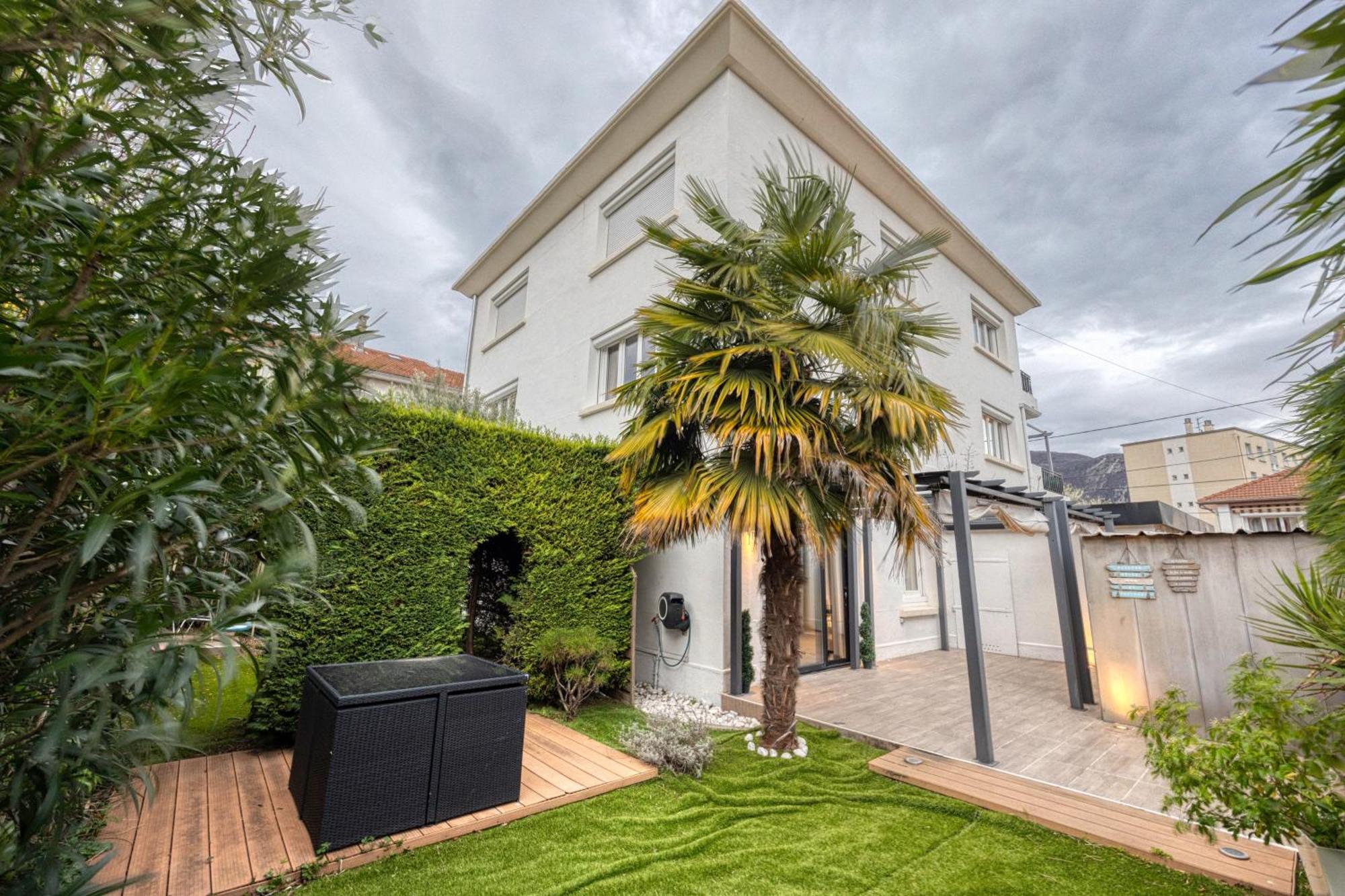 La Villa - Piscine / Karaoke / Jeux Fontaine  Zewnętrze zdjęcie