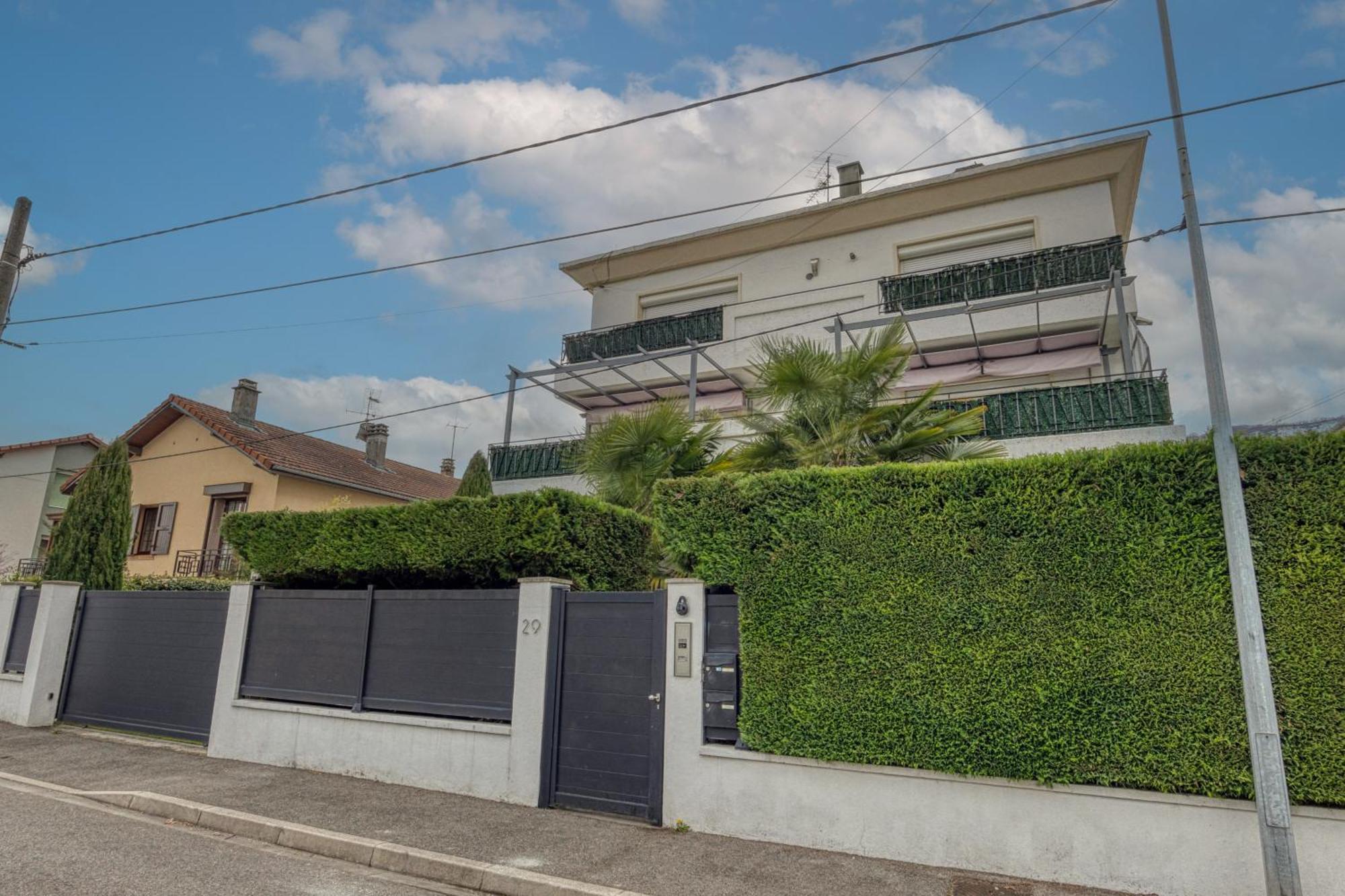 La Villa - Piscine / Karaoke / Jeux Fontaine  Zewnętrze zdjęcie